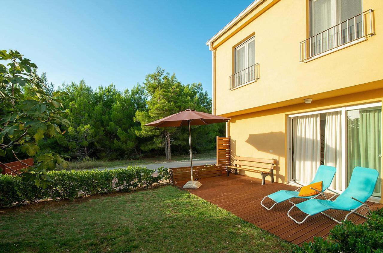 Giotto Holiday Houses ヴーシ エクステリア 写真